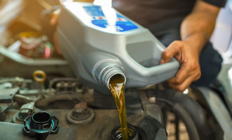 How Often You Should Your Semi Truck Oil