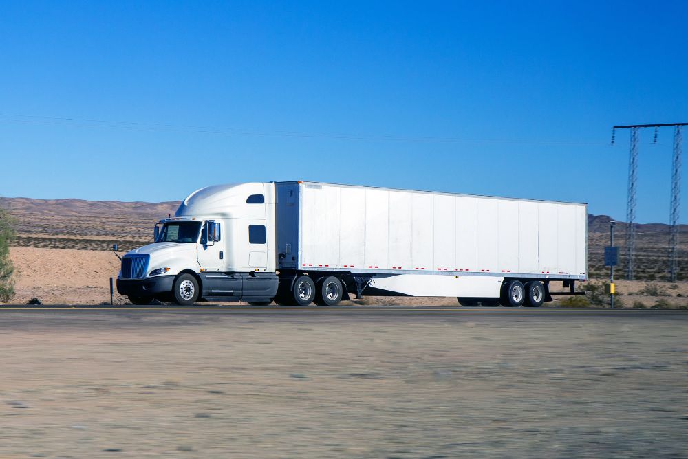 What You Need to Know About Dry Van Truck Shipping
